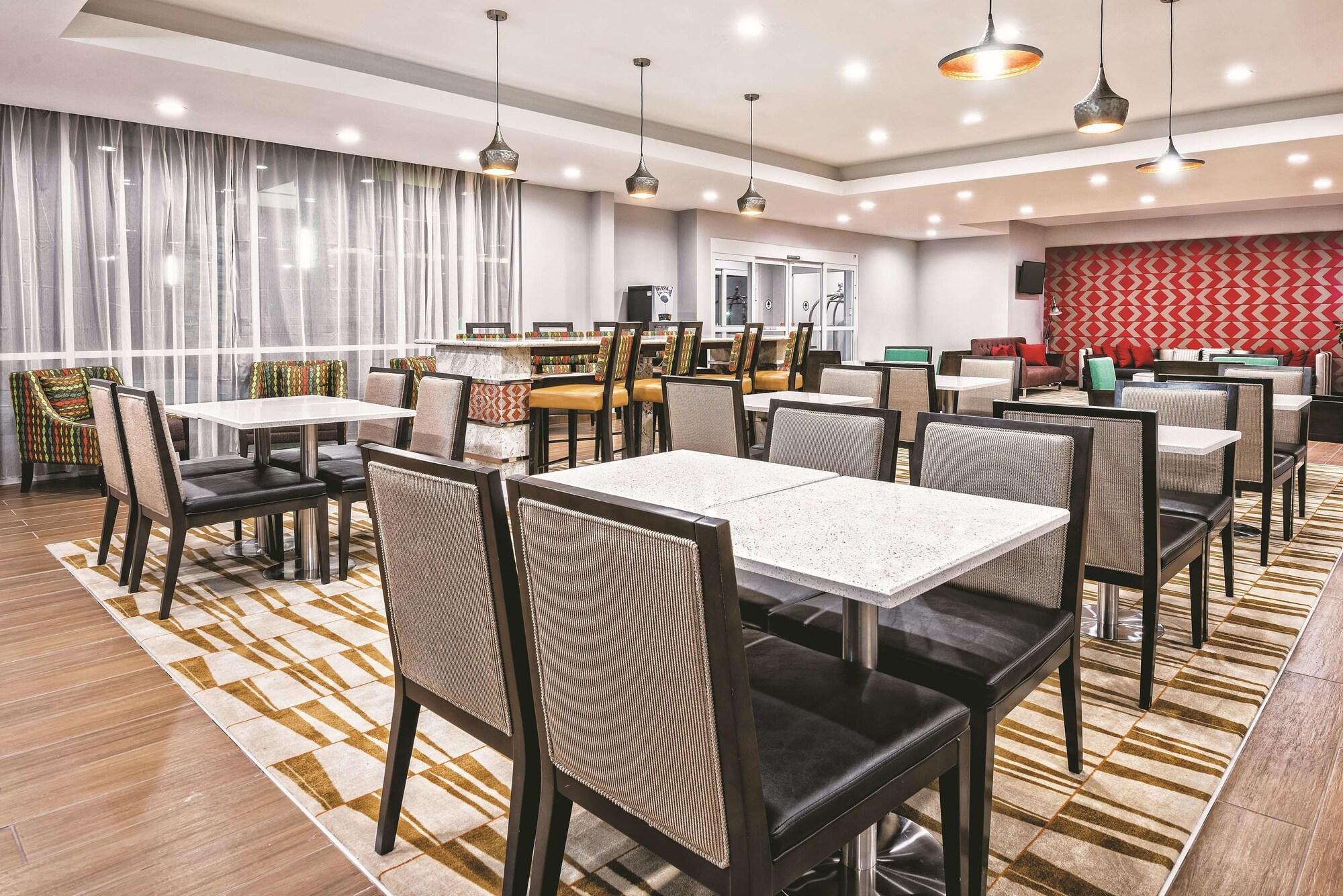 Hotel La Quinta By Wyndham San Antonio By Frost Bank Center Esterno foto