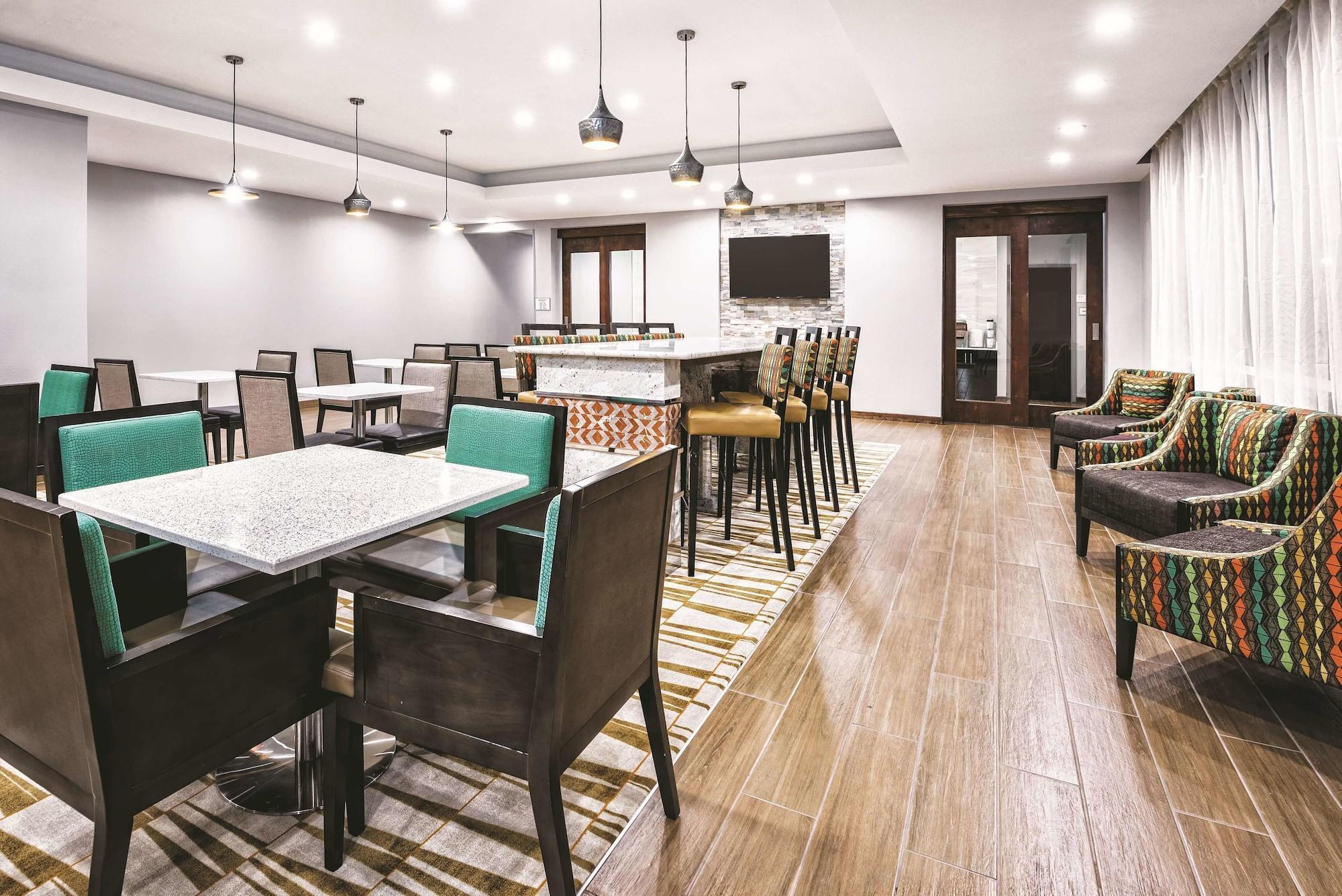 Hotel La Quinta By Wyndham San Antonio By Frost Bank Center Esterno foto